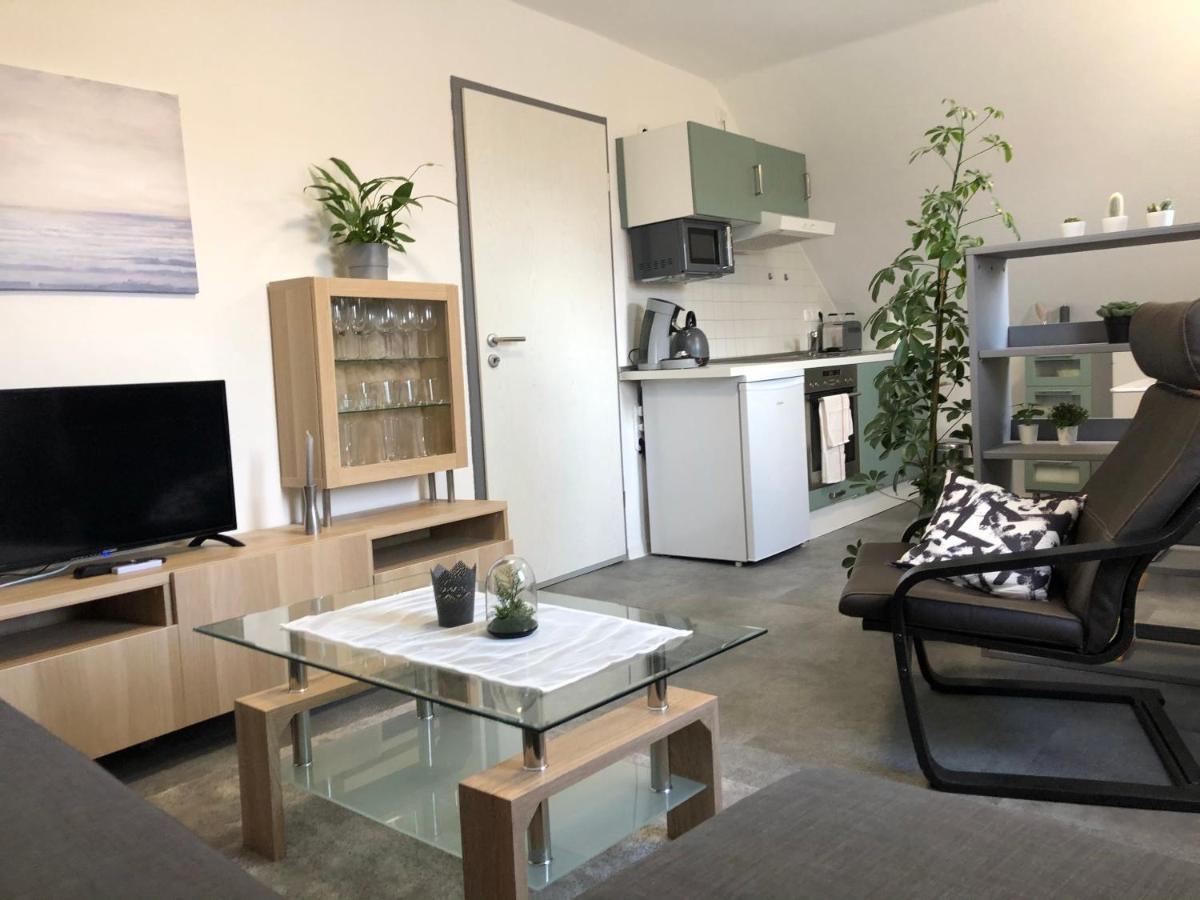 Ferienwohnung Elsa Hungen Bagian luar foto