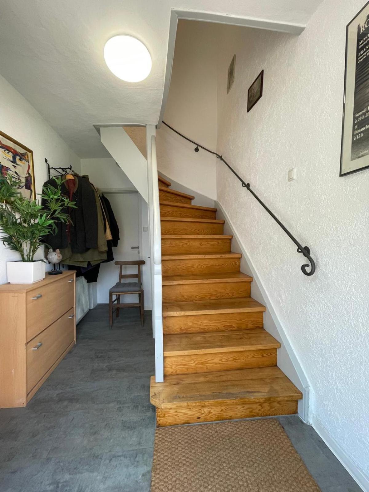 Ferienwohnung Elsa Hungen Bagian luar foto